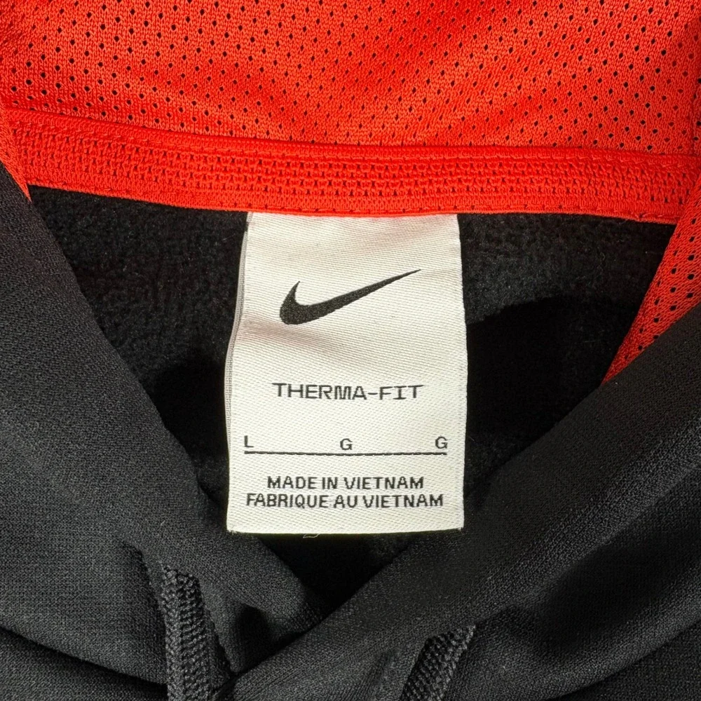 Nike no holes